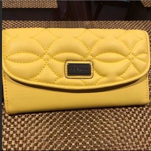 Sofia Vergara Wallet